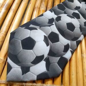 EUC VINTAGE RALPH MARLIN 1995 "Just Balls - Soccer" Men's Neck Tie